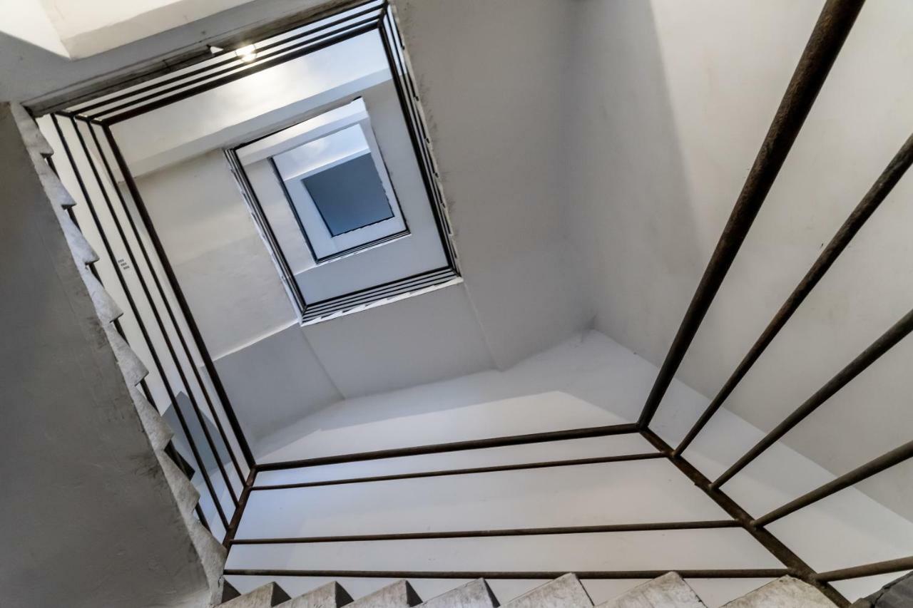 Bpr Bright Sapphire Apartment Budapeste Exterior foto